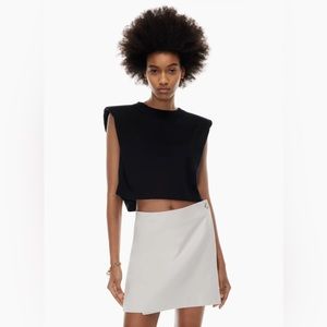 Aritzia Babaton Shoulder Pad Cropped T-shirt